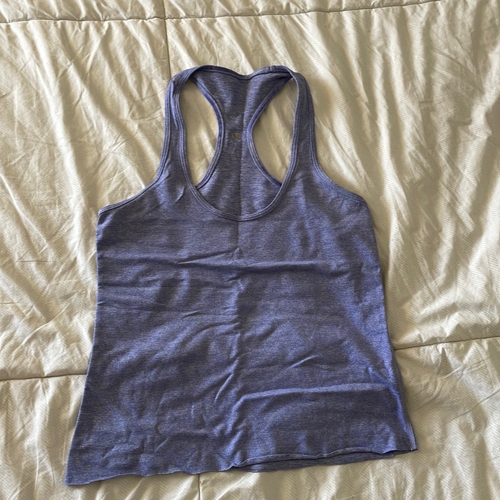 cropped lululemon light heather blue tank top